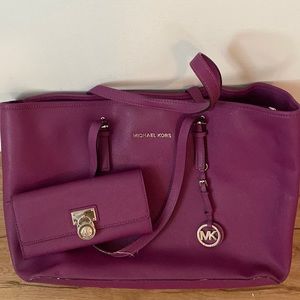 Michael kors tote bag and wallet